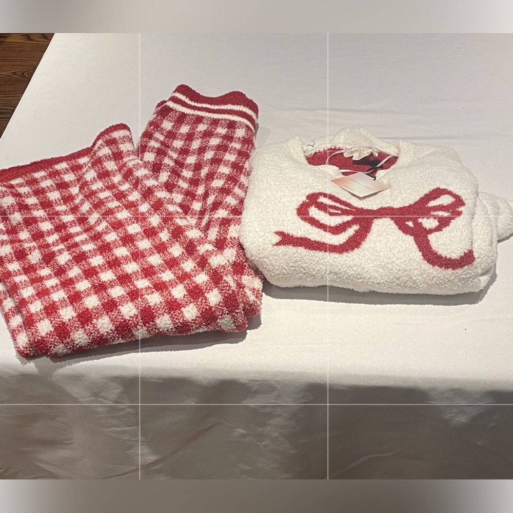 NWT Red and White Extra Soft Fluffy Pyjama Set by Happily Grey